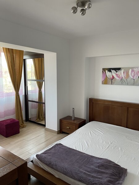 Aparatorii Patriei sector 4, metrou 3 minute